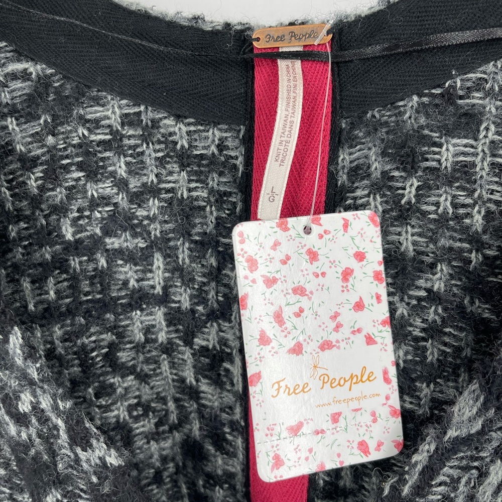 ✨NWT Free People Oversized Slouchy Boho Fuzzy Wool Alpaca Hooded Grunge Sweater - Picture 10 of 16